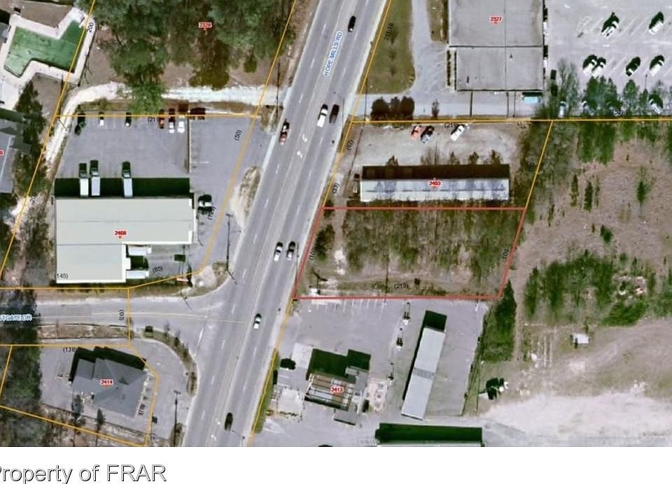 2nd image of 2411 Hope Mills Rd