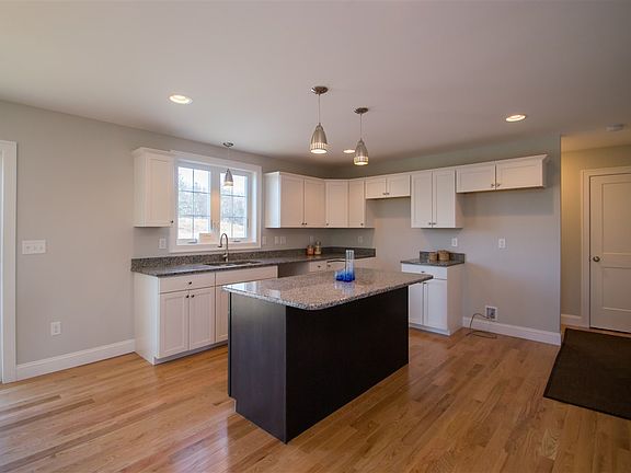 3rd image of 51 Sunningdale Drive #53