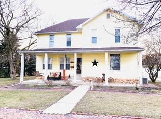 819 S 2nd Ave, Hoopeston, IL 60942