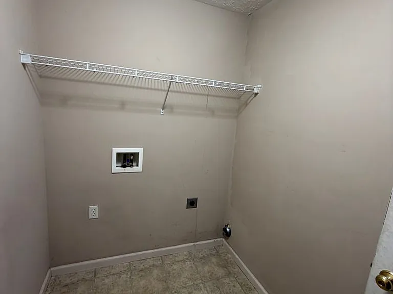 525 Plantation Way — Photo 7