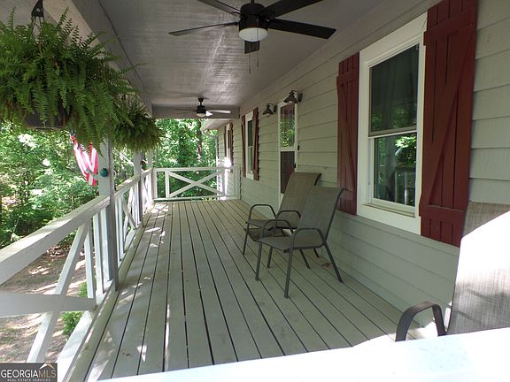 5th image of 426 Green Ridge Rd SE
