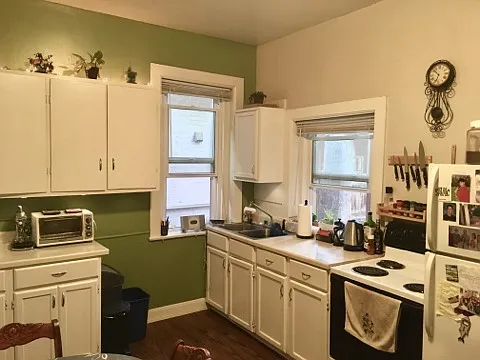 146 W Ellsworth Ave #2 — Photo 3