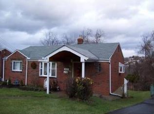 447 Pearce Rd, Pittsburgh, PA 15234