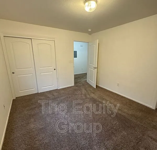 2544 W Lark Ave — Photo 12