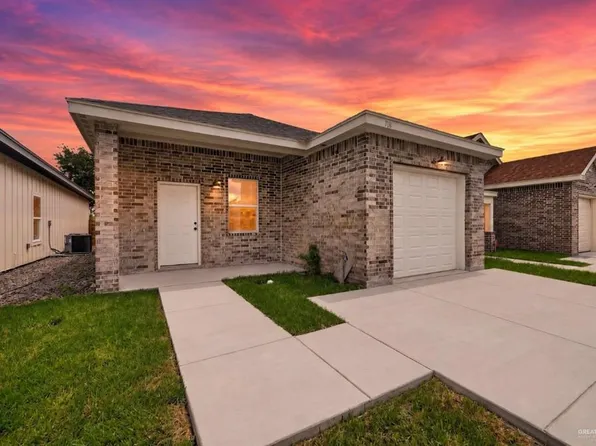 708 W 25th St, Mission, TX 78574