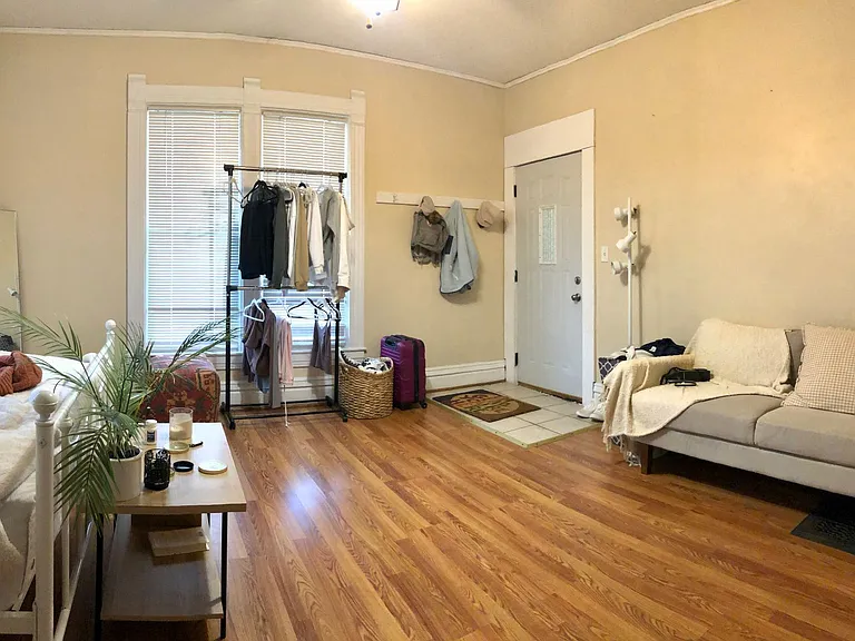2222 Walnut St — Photo 4