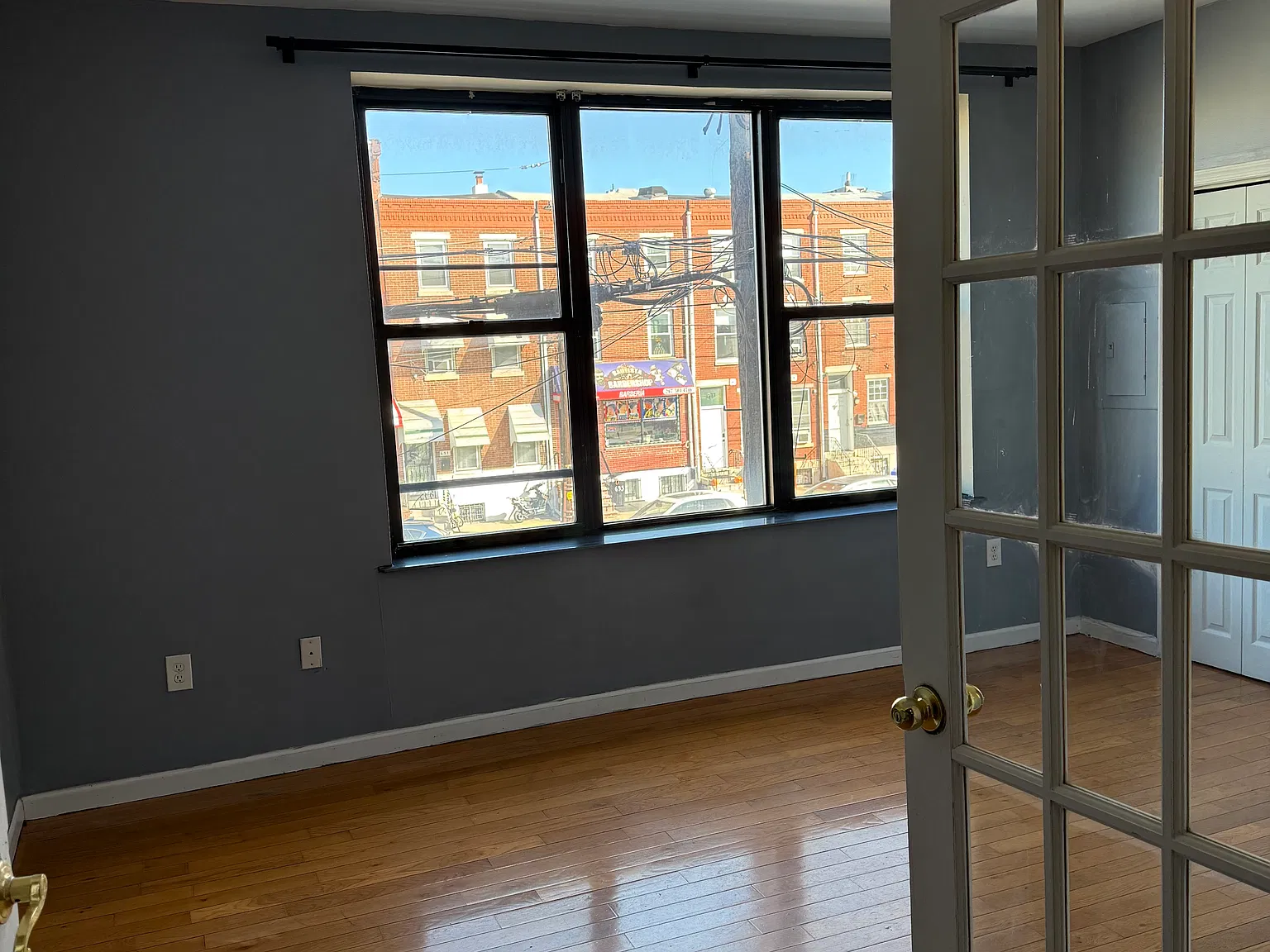 2 bed, 1000 sqft, $1,550 — Photo 2