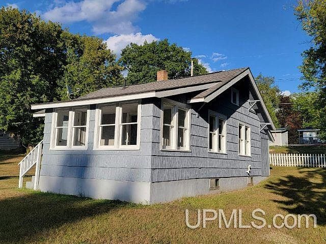 1st image of 512 Oak Ave