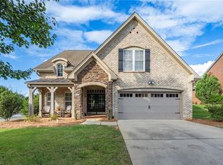 5591 Foxgate Cir, Winston Salem, NC 27106
