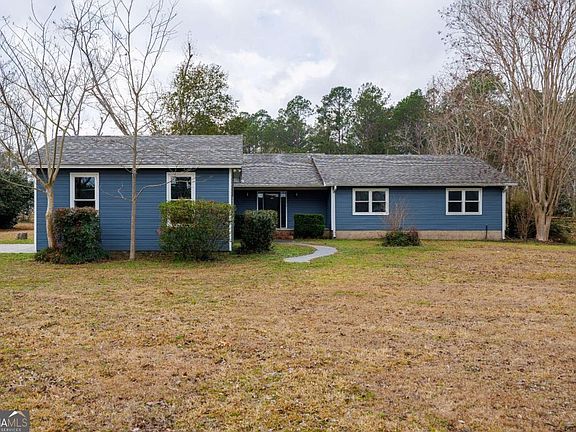 3rd image of 3215 Stallings Rd