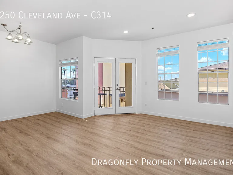 1250 Cleveland Ave #C314 — Photo 3