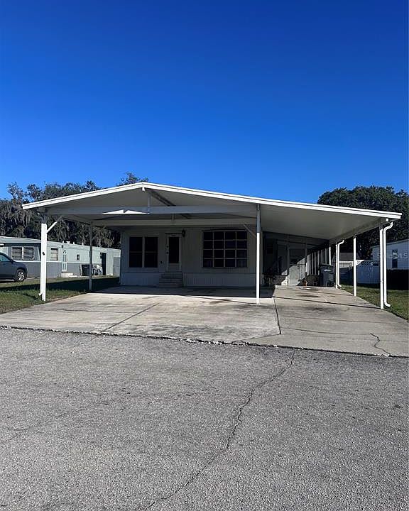 1st image of 12 Robin Ln