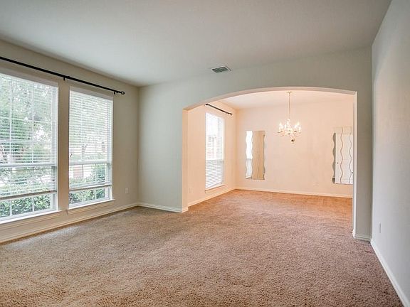 5th image of 2506 Breanna Way