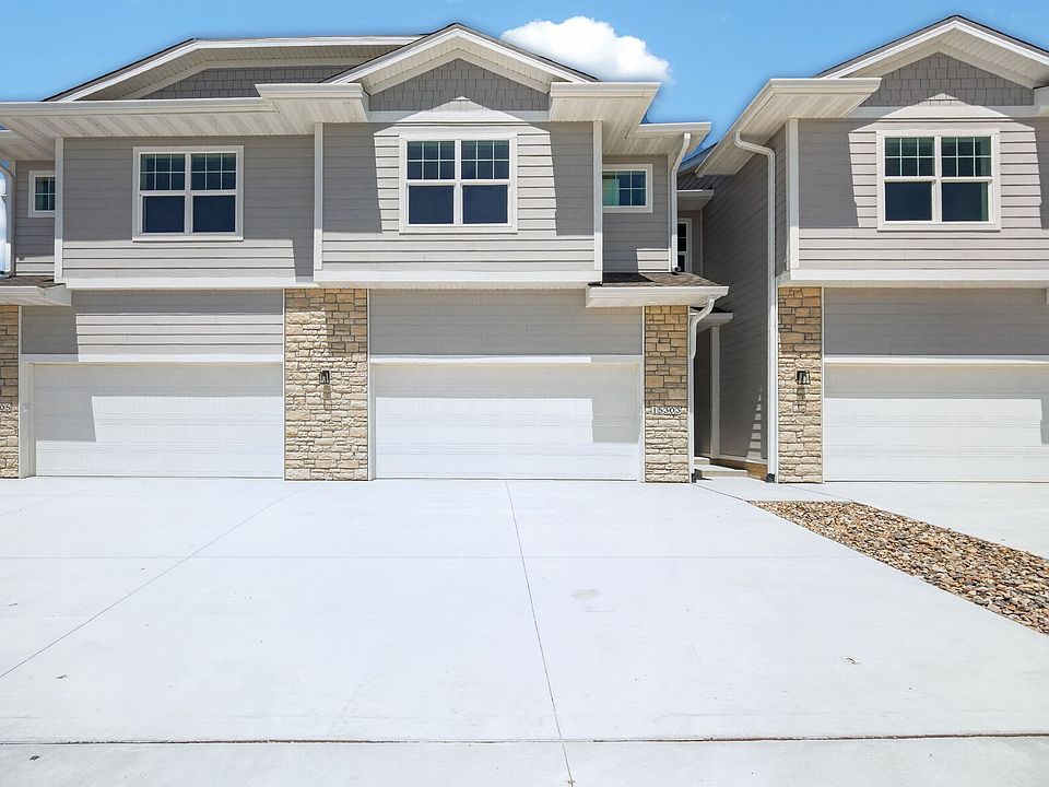 1st image of 15301 Bellflower Ln