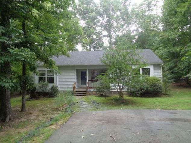 1st image of 145 Jefferson Dr