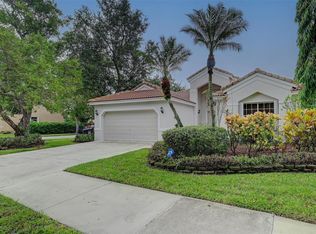 135 Cameron Ct, Weston, FL 33326