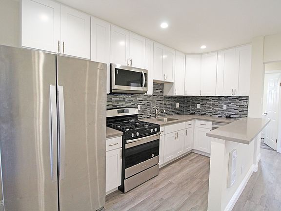 5th image of 2028 High St APT 9