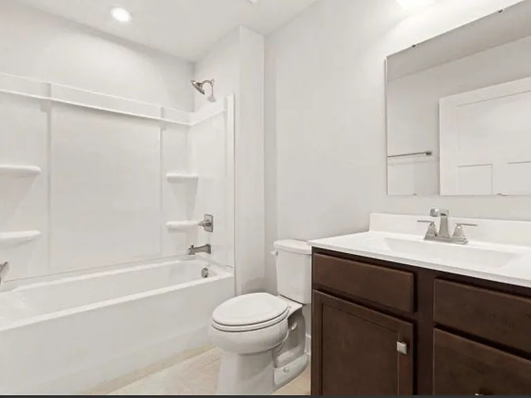 1105 Wilkinson Ln — Photo 10