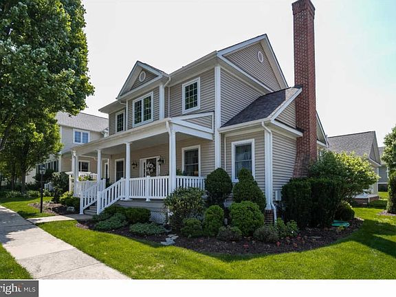 2nd image of 521 Ferncastle Dr
