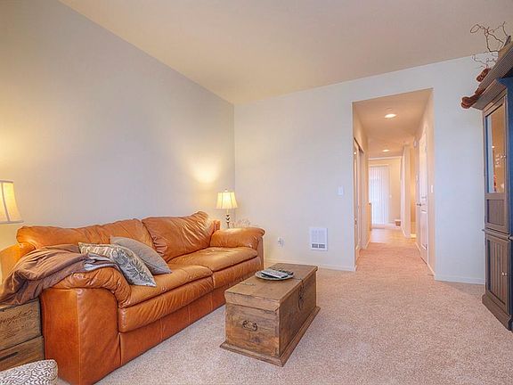 4th image of 5247 Olympic Dr NW #5247I