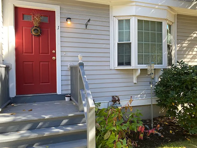 2 bed, 1.5 bath, 1200 sqft, $2,500 — Photo 2