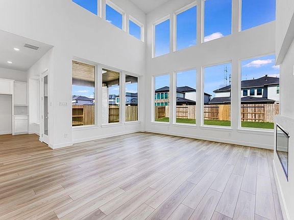 7th image of this home