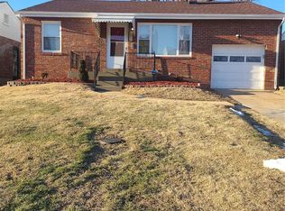 9247 Sundown Dr, Saint Louis, MO