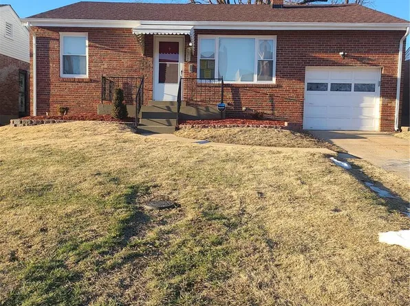 9247 Sundown Dr, Saint Louis, MO 63136