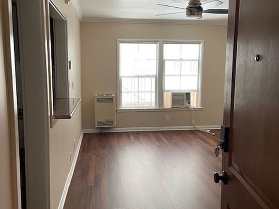 3rd image of 619 Hauser Blvd #8