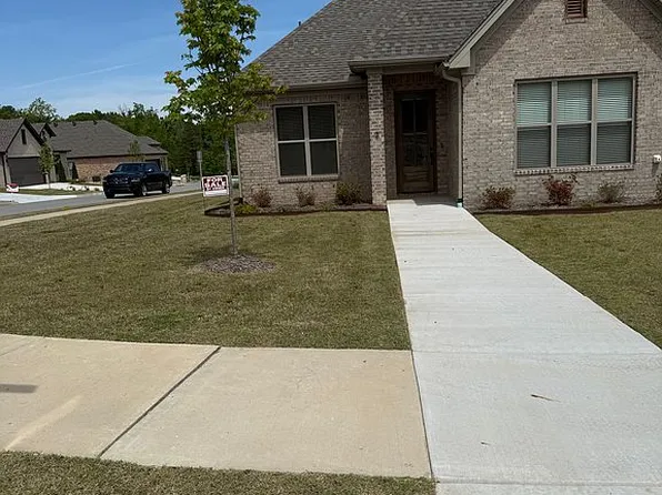 2 Driftwood Ln, Little Rock, AR 72223