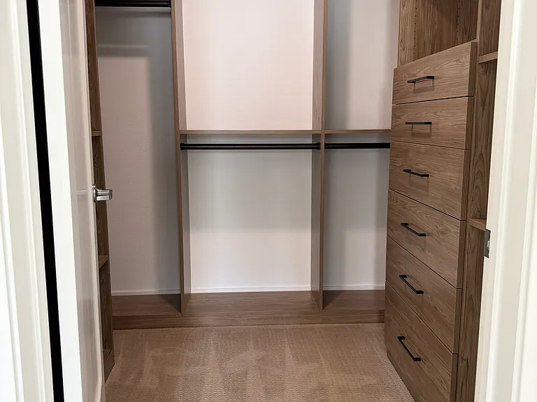 436 S Virgil Ave #Penthouse 15 — Photo 11