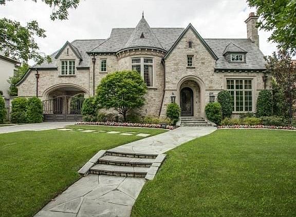 2nd image of 3417 Saint Johns Dr