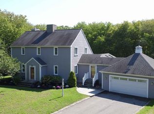 12 Snow Fields Rd, Mattapoisett, MA 02739