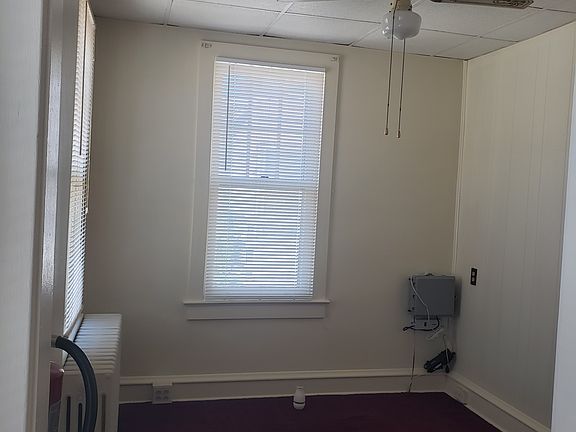 3rd image of 1123 E Lincoln Hwy APT 1