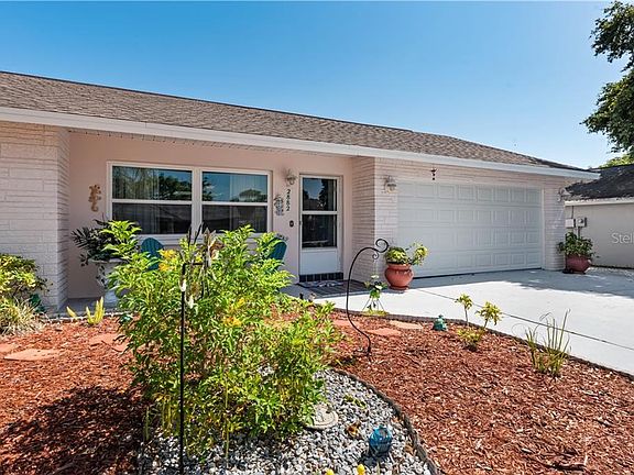 4th image of 2882 Catherine Dr