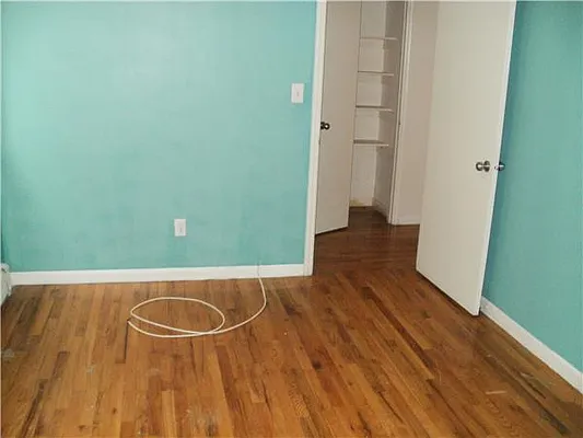 Rented by Lucien Perry | media 11