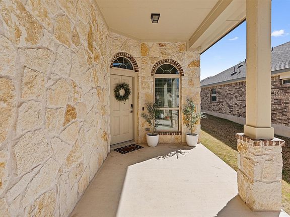 3rd image of 524 Longhorn Cavern Rd