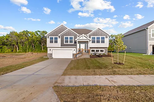 3513 SE Corbin Dr Photo 1