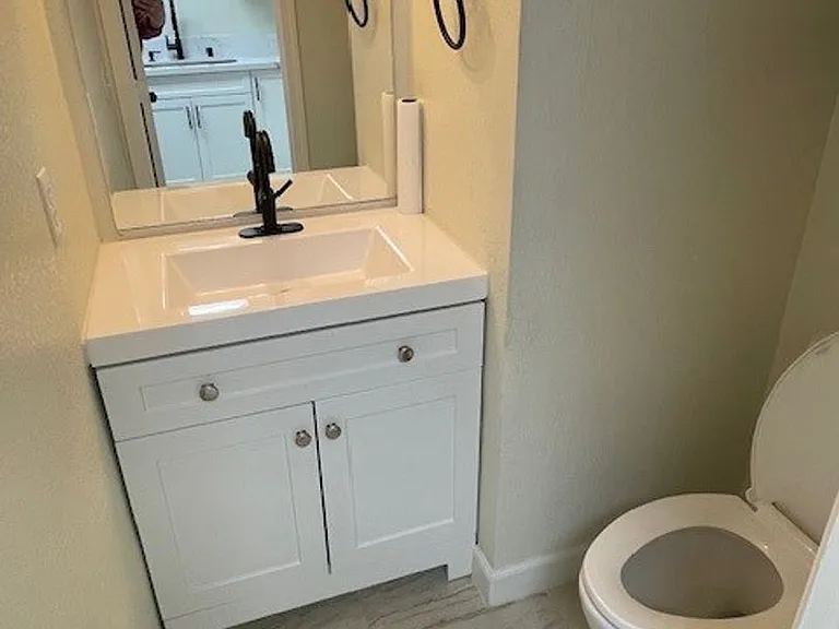 8401 Sewards Bluff Ave — Photo 11