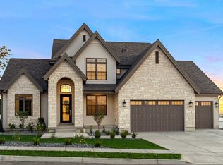 5 W Summerhill Ln, Centerville, UT 84014