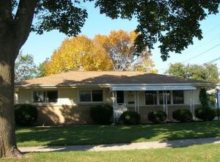 7720 W Burdick Ave, Milwaukee, WI 53219