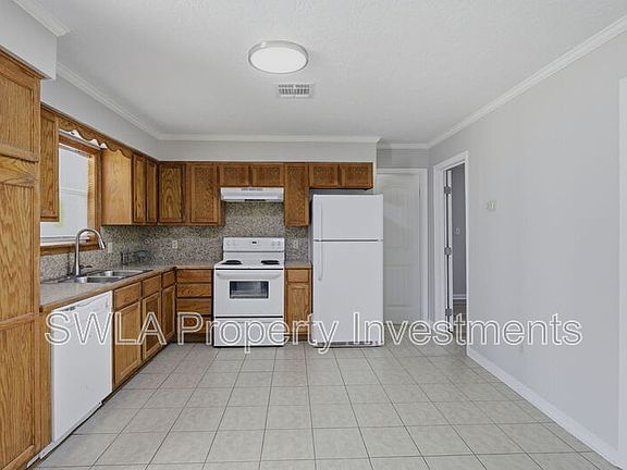 5th image of 7647A Ling Rd
