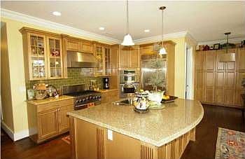 1st image of 130 Fairbanks Oak Aly Unit 3B