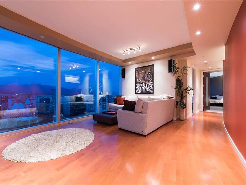 1st image of 938 Nelson St #4602