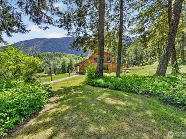19 A and B Two Rivers Road, Mazama, WA 98833