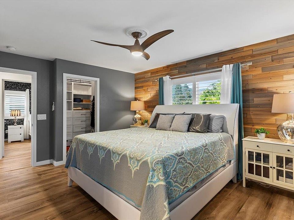 2nd image of 49 Meheu Cir