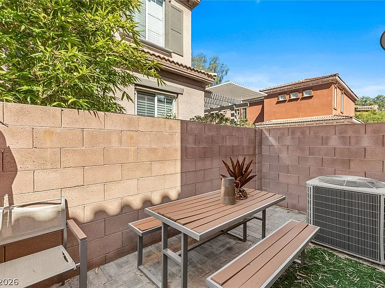 11392 Corsica Mist Ave — Photo 19