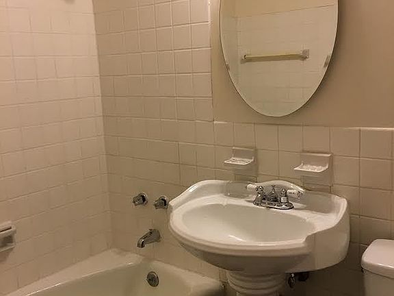4th image of 1344 1st Ave #10F