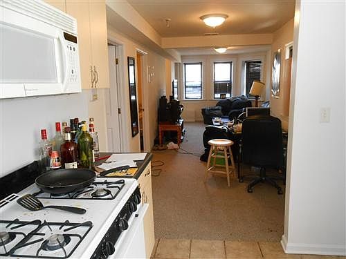 3rd image of 2118 N Whipple St APT Gdn
