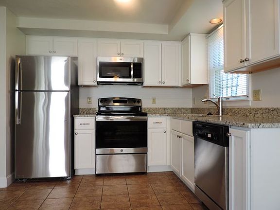 3rd image of 24 Griswold St #1